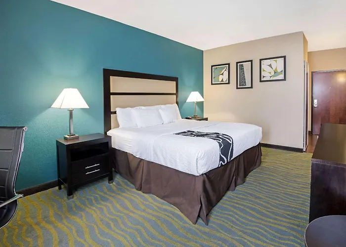 La Quinta Inn & Suites By Wyndham Durant