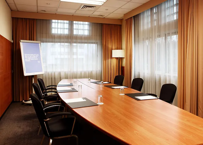 Capelle aan den IJssel Hotels