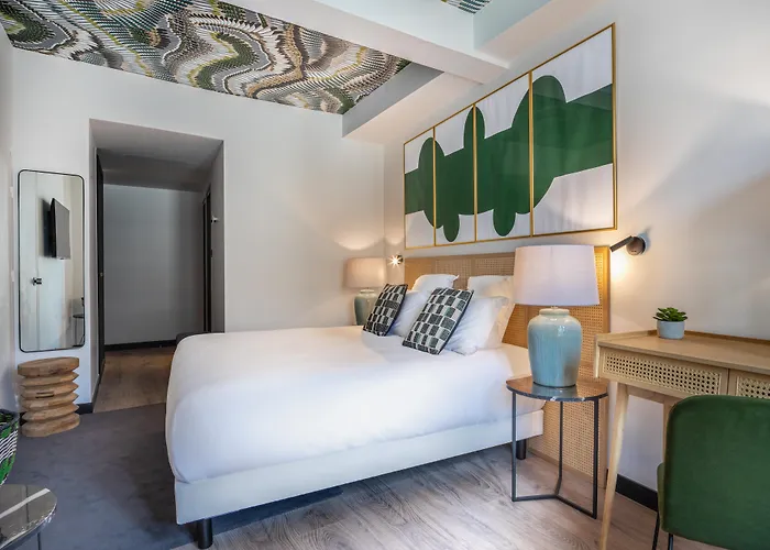 Maisons du Monde Hôtel&Suites - La Rochelle Vieux Port