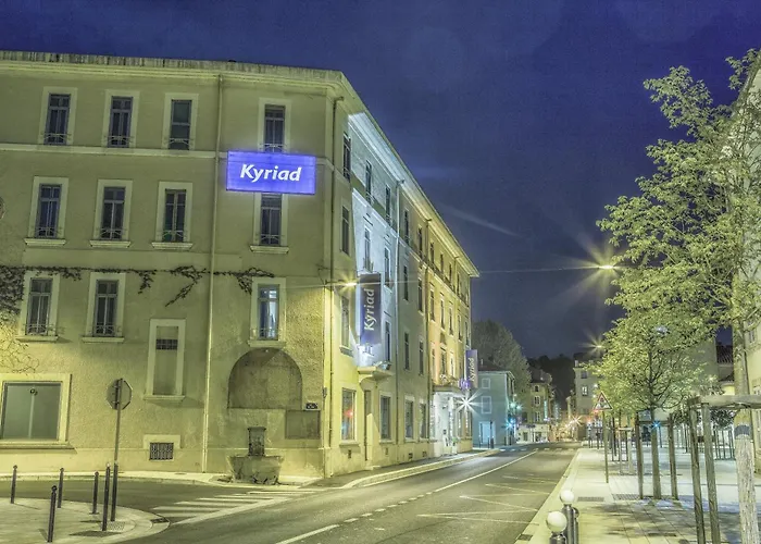 KYRIAD ORANGE Centre Ville - HOTEL RESTAURANT BAR - Galerie d'Art des Princes - Provence Alpes Côte d'Azur - France - Proche A7-A9 - exit21- Châteauneuf-du-Pape Avignon Bollene Nimes Valence - 24h-24h