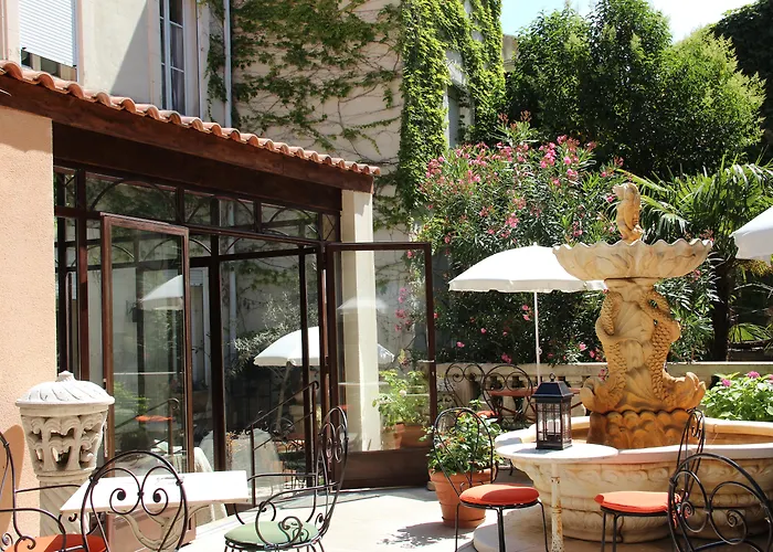 Cavaillon Hotels