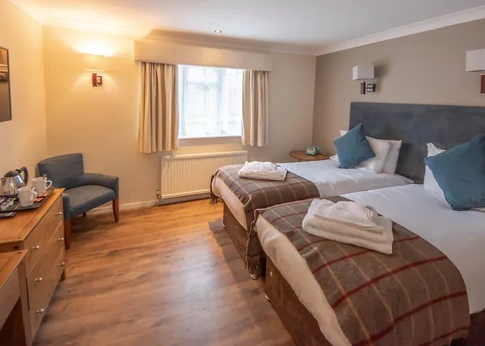 Arundel Hotels