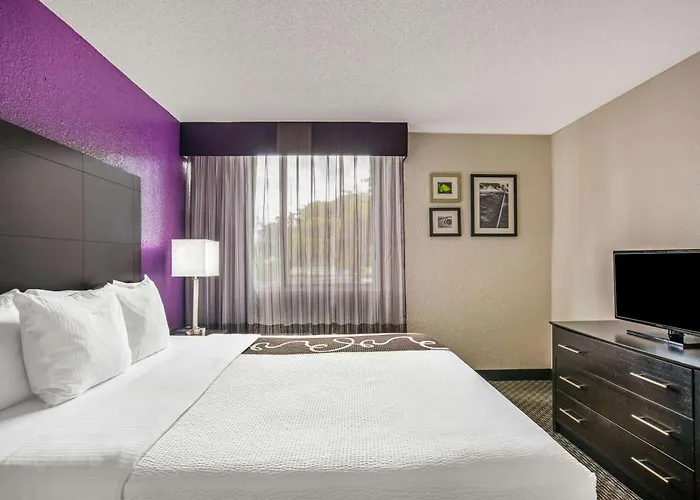 La Quinta By Wyndham Miami Lakes