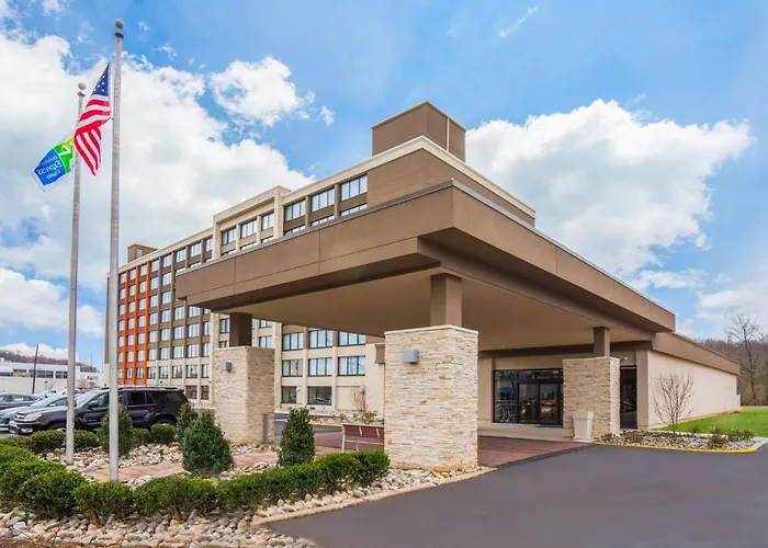 Camden Hotels With Pool