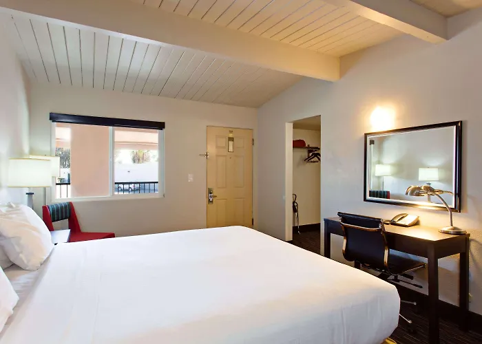 Days Inn By Wyndham Chowchilla Gateway To Yosemite