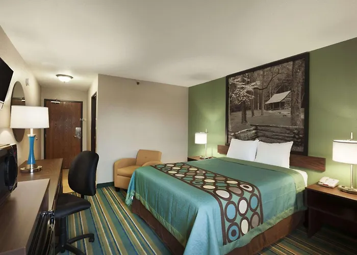 Super 8 By Wyndham Tuscola Hotel