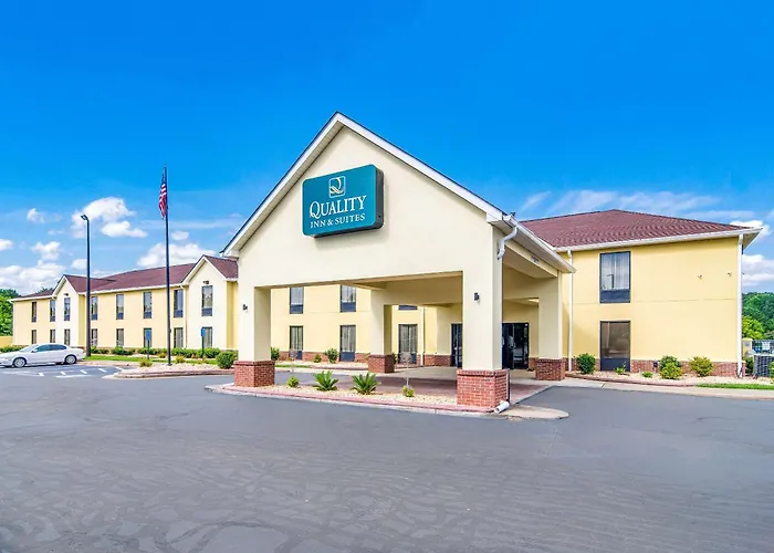 Canton Hotels