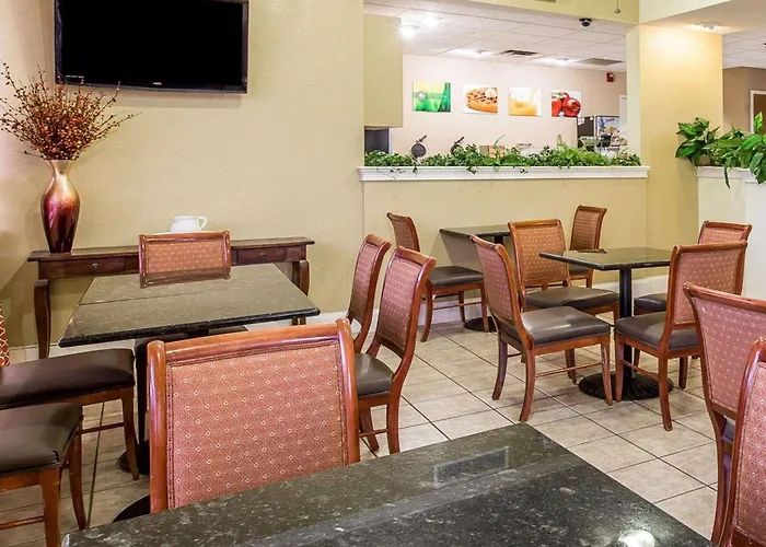 Quality Inn At The Mall - Valdosta