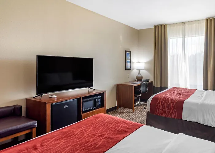 Atoka Hotels