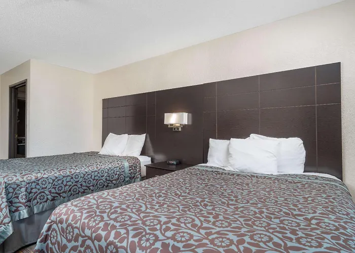 Days Inn By Wyndham Faribault