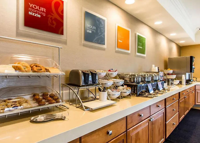 Comfort Suites Mattoon East