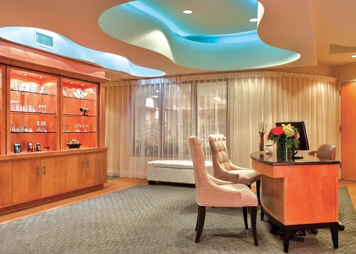 Best 16 Spa Hotels in Westbury for a Relaxing Getaway