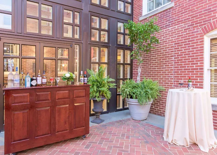 Best 6 Spa Hotels in Winchester for a Relaxing Getaway