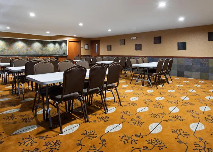 Lloyd Hotel Astoria Bayfront, Ascend Hotel Collection
