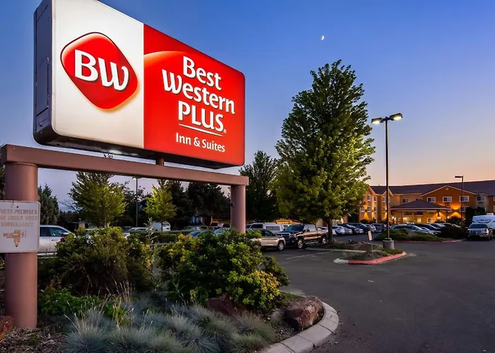 Best Western Plus Caldwell Inn & Suites