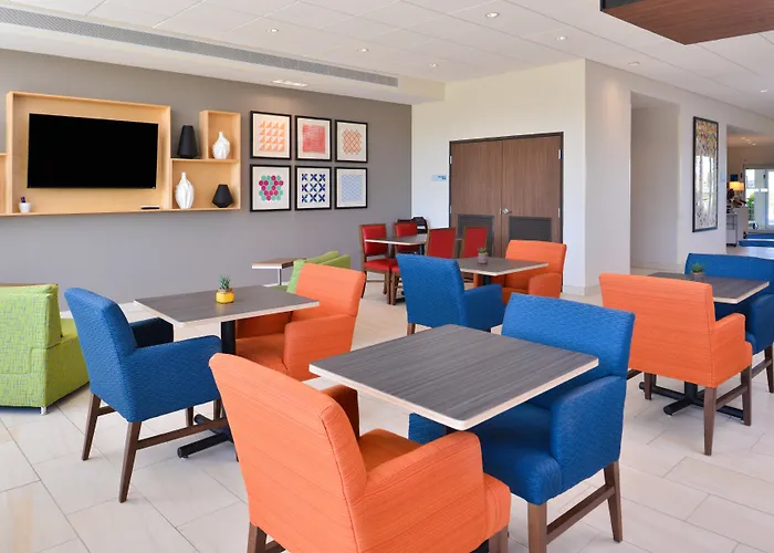 Holiday Inn Express & Suites - Ruskin By Ihg