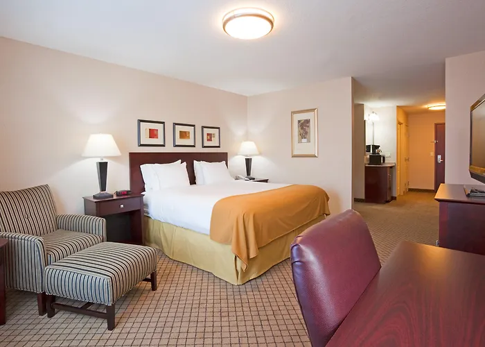 Winona Hotels