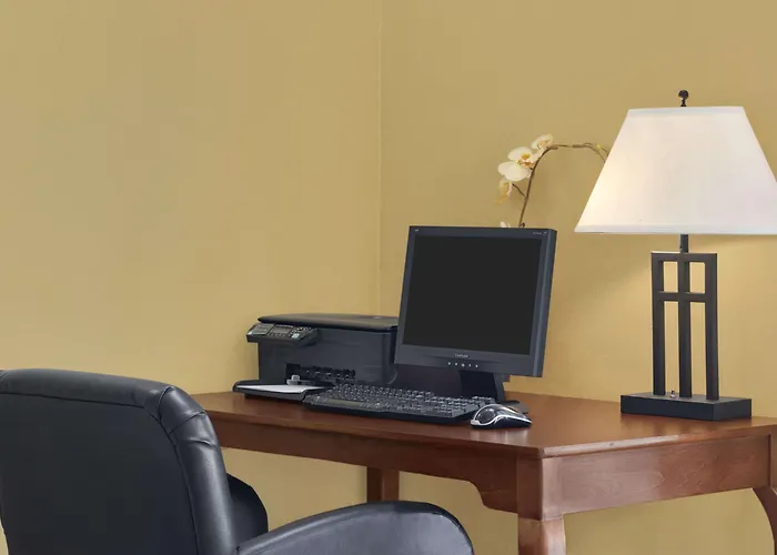 Marrero Hotels