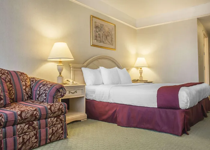 Fort Erie Hotels