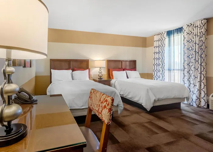 Santee Hotels