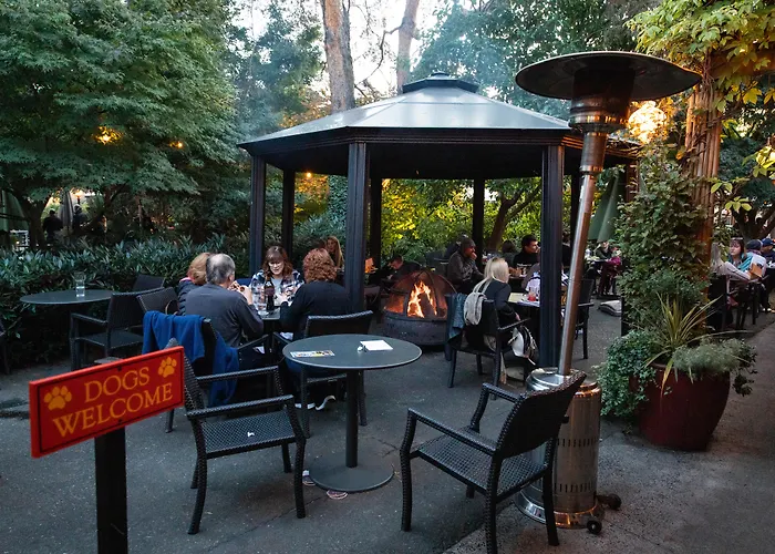 Mcmenamins Anderson School Hotel Bothell