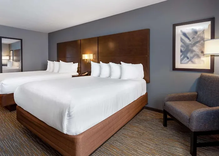 Wingate By Wyndham Wisconsin Dells Waterpark Hotel Lake Delton
