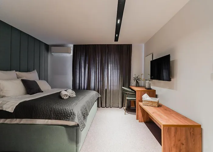 Hotel The White Tree Pristina
