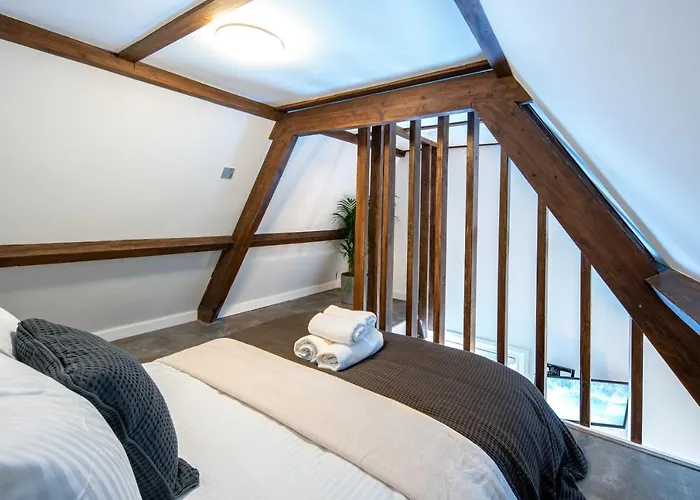 Family Penthouse 7-Minutes From Rotterdam Central Newly Build Top Floor Terrace R5 Schiedam