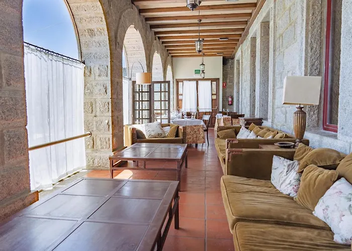 Burgohondo Hotels