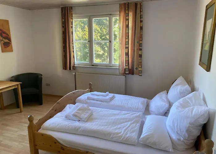 Waldenbuch Hotels