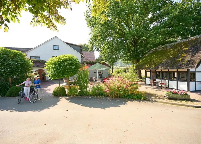 Hotels in Hille