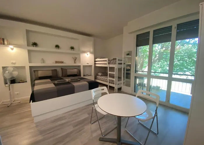 Bed&breakfast BBqueen Sandonato Policlinico
