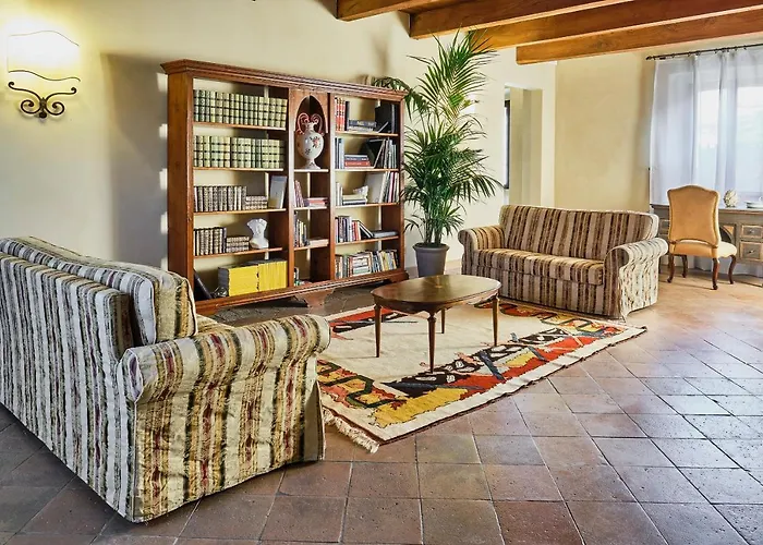 Montegridolfo Hotels