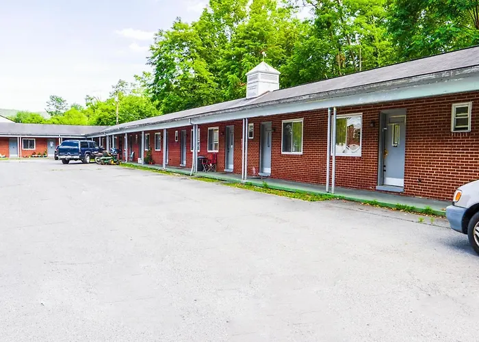 Beaver Hotels