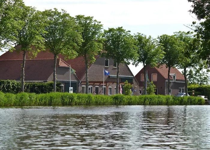 lodge 61 hotel aan het water