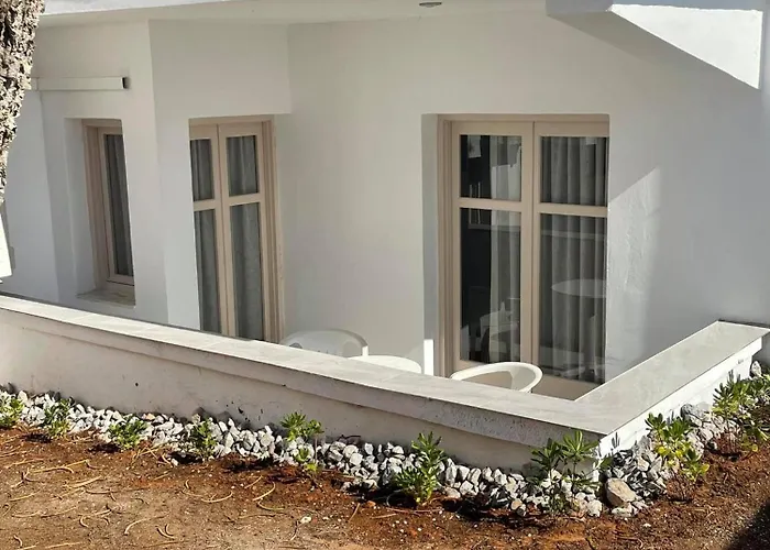 Kokkini Hani Hotels