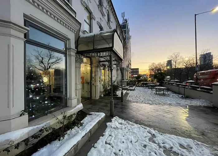 Pembury Hotel At Finsbury Park Londres