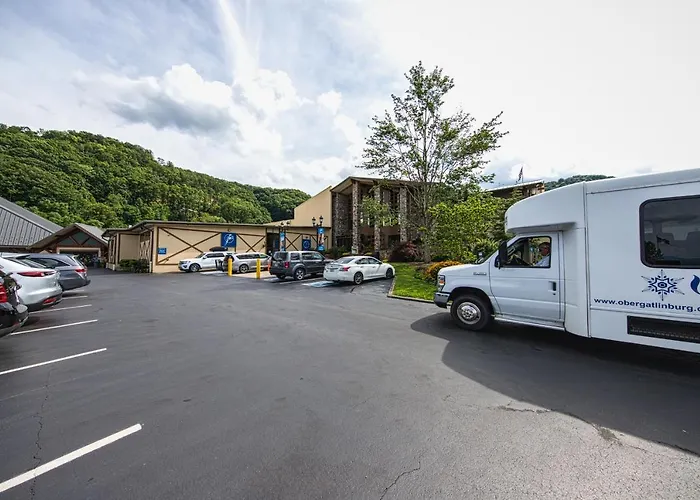 Summit Lookout Hotel Gatlinburg