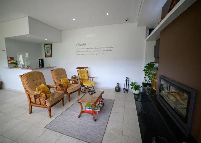 Funileiro, Apartamentos E Quartos Amares