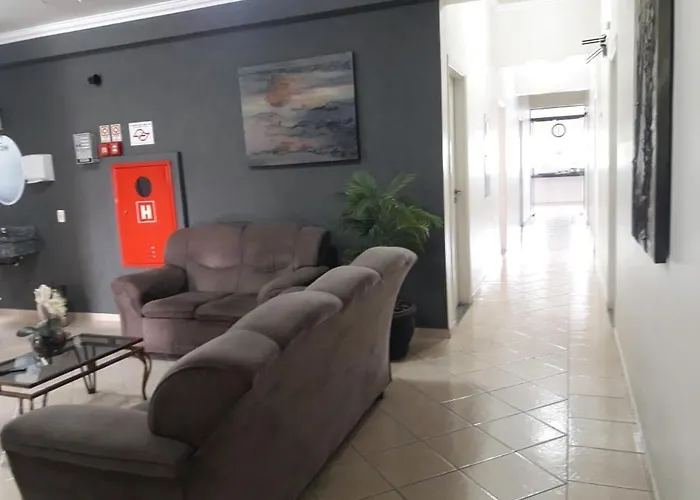 Hotel Fema Tupã