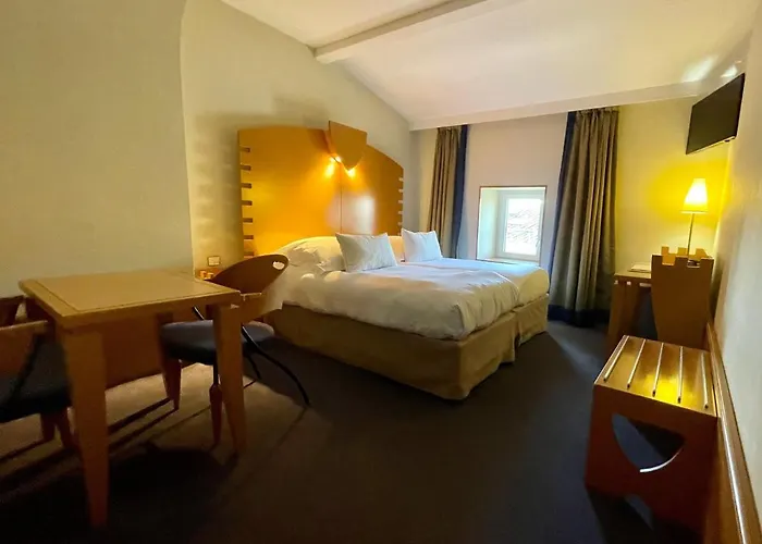 Hôtel Au Logis des Remparts
