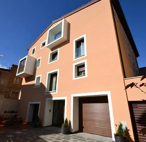 La Casa de las Aldeas