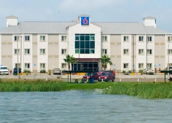 Eagle Pass Hotels
