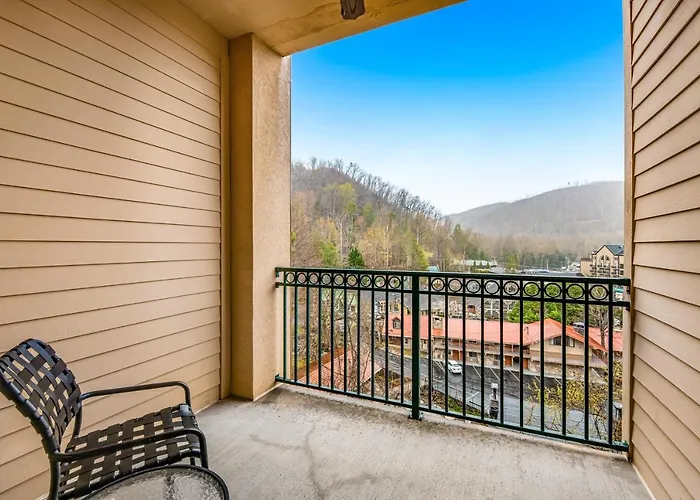 Summit Manor Condos Unit B3052 Gatlinburg