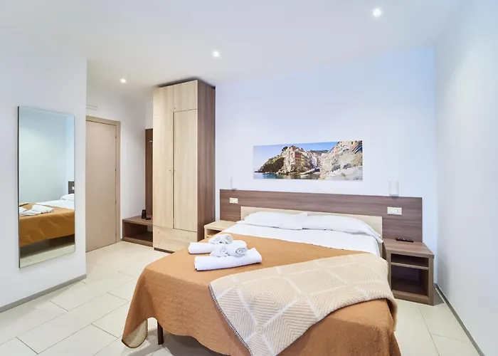 Firmafede Guest House Sarzana