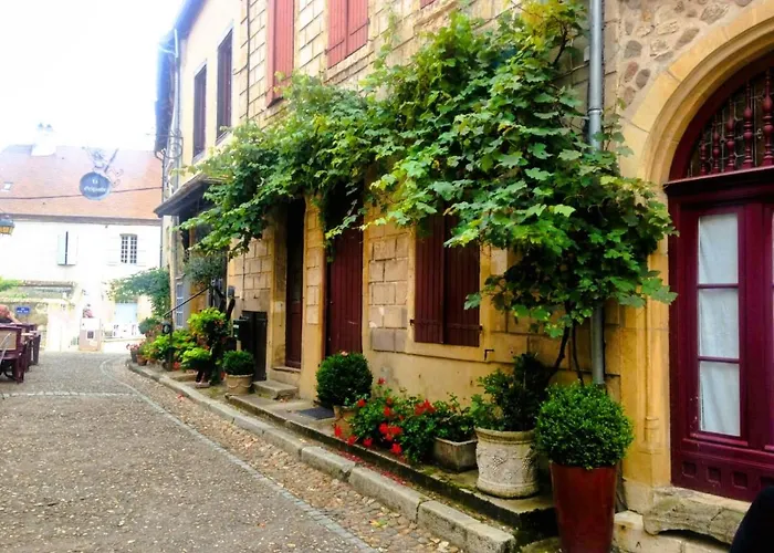 Logis Hotel La Tourelle du Beffroi Bourbon-Lancy