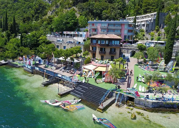 Surf Hotel Pier - Montagnoli Group Limone sul Garda
