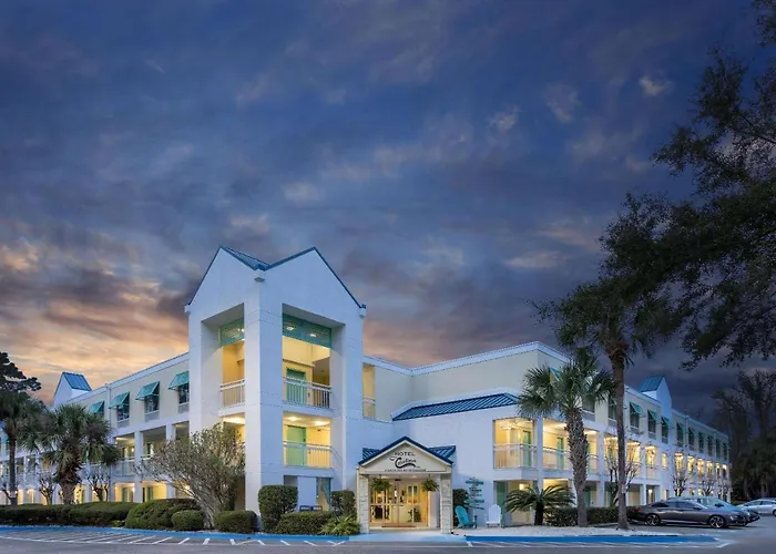 Hotel Carolina A Days Inn By Wyndham Hilton Head Island