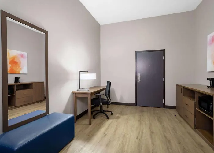 Barnwell Hotels
