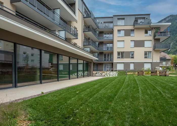 Aparthotel Domitys L'Horologia à Cluses